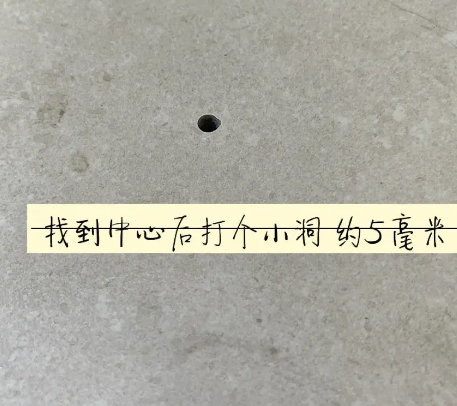 延庆瓷砖空鼓维修公司专业解答在瓷砖铺贴过程中，如果砂料搅拌不均匀，将会带来以下问题